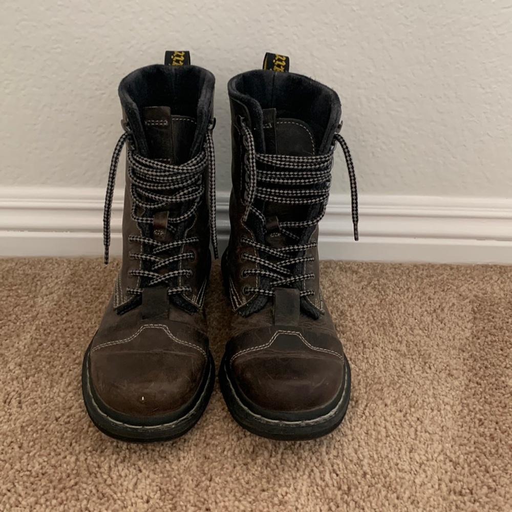 Dr Martens Airwave tall boots